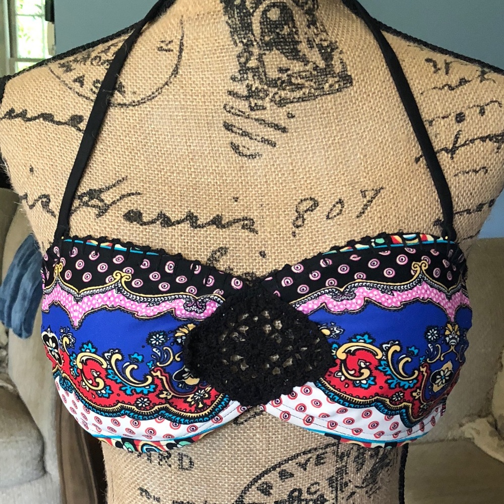 Patterned crochet bikini top NOT pink brand
